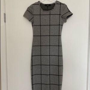 Vibe knee length dress.